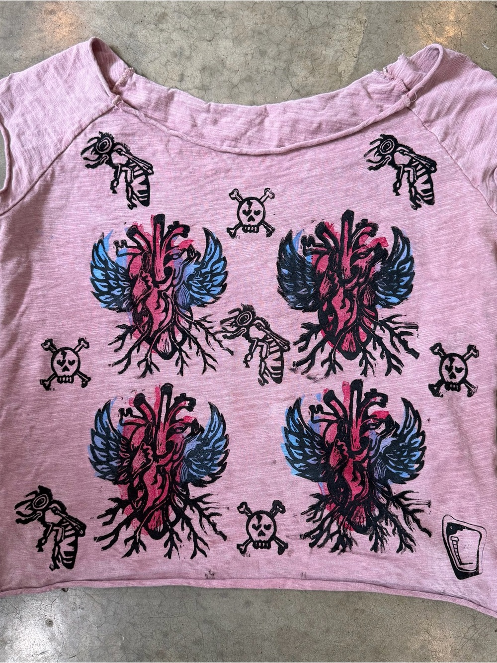 Unknown Brand Pink Short-Sleeve Graphic Heart & Wings Tee